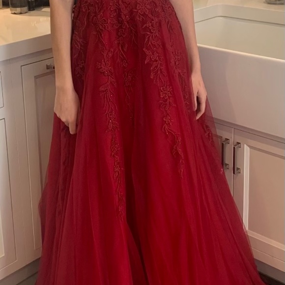 NEW-PROM/BALL GOWN WITH ATTACHED RHINESTONE BELT- Size Small - Picture 10 of 10